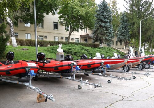 IGSU a recepționat echipament de salvare pe apă donat de Guvernul Republicii Cehe (FOTO)