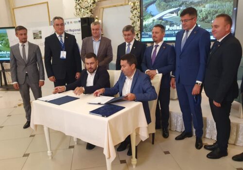 Moment istoric: S-a semnat contractul pentru construirea primului pod nou peste Prut după mai bine de 60 de ani (FOTO)