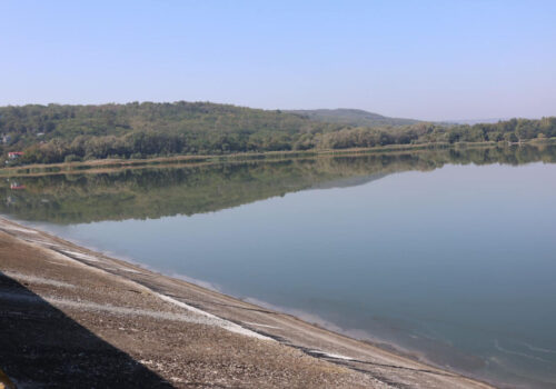 Barajul lacului Ghidighici va fi consolidat pentru a preveni inundațiile