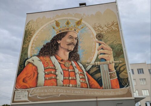 Pictorul Alexei Luca impresionează din nou. Chipul lui Ștefan cel Mare, pe o clădire de la Ștefan Vodă