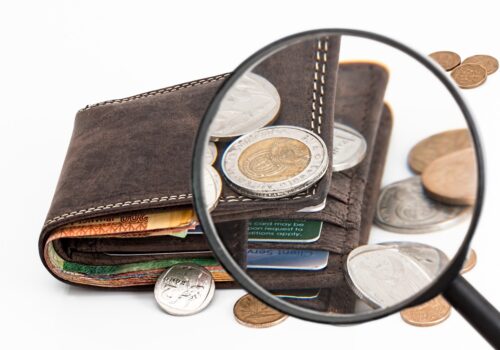 Datoria globală atinge un nivel-record de 312.000 de miliarde de dolari