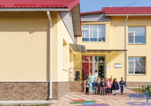 Condiții mai bune pentru picii din Caracui. Grădinița din localitate a fost  modernizată