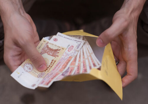 Înainte de Ziua Profesorului, Perciun îndeamnă să nu se colecteze bani de la elevi