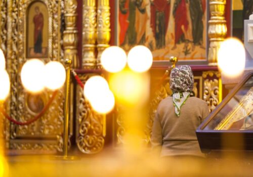 Creștinii ortodocși de stil vechi o sărbătoresc pe Sfânta Cuvioasă Parascheva