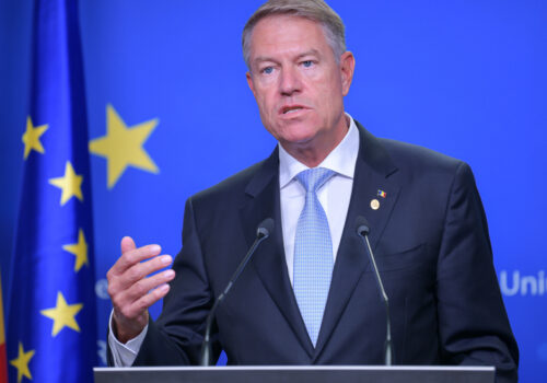 Deceniul Iohannis: O Radiografie a Transformărilor Politice și Sociale din România