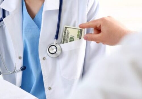 Un șef de secție de la SCR Timofei Moșneaga este cercetat de CNA pentru corupere pasivă