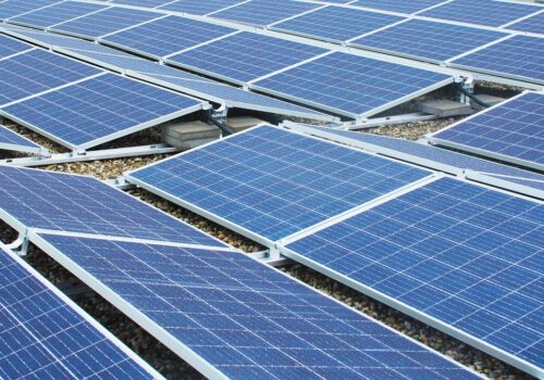 În 2024, cantitatea de energie verde generată lunar a fost de două ori mai mare decât în 2023