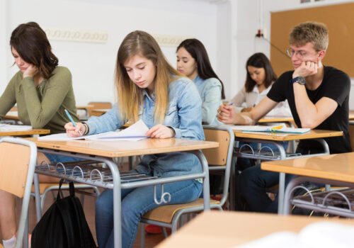 NOI MĂSURI PENTRU EXAMENUL DE CLASA A IX-A: EVALUAREA TESTELOR ÎN PATRU CENTRE DIN CHIȘINĂU ȘI SUPORT PENTRU ELEVI LA MATEMATICĂ