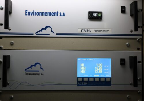 Calitatea aerului din centrul Chișinăului respectă limitele admisibile, conform primelor analize cu laboratorul mobil donat de România