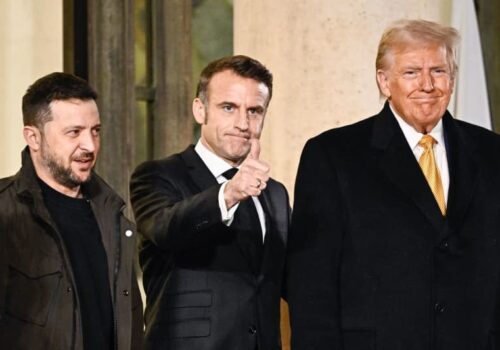 Zelenski insistă pentru o pace justă în cadrul întâlnirii cu Trump la Paris