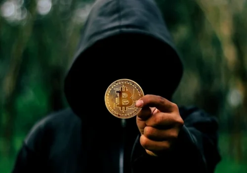 VIDEO// UN AFACERIST DIN DUBĂSARI, RĂPIT ȘI TRANSPORTAT ÎN POLONIA PENTRU CĂ DEȚINEA BITCOINI. TREI INDIVIZI REȚINUȚI