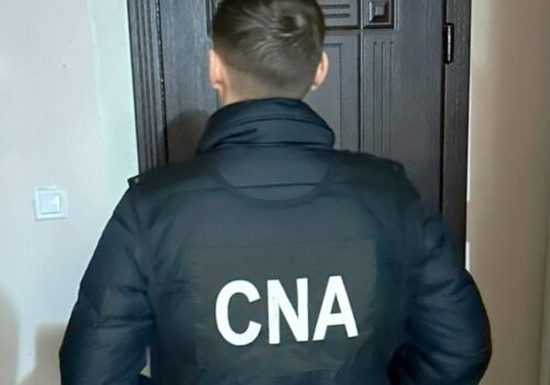 OPT ANGAJAȚI VAMALI, VIZAȚI ÎNTR-UN DOSAR DE CORUPȚIE: PERCHEZIȚII LA DOMICILII ȘI LA LOCUL DE MUNCĂ