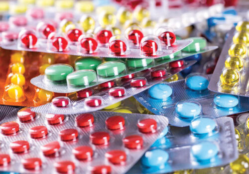 PESTE 172.000 DE PERSOANE AU BENEFICIAT LUNA TRECUTĂ DE MEDICAMENTE ȘI DISPOZITIVE MEDICALE COMPENSATE, ÎN VALOARE DE 103 MILIOANE DE LEI