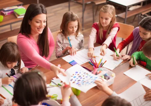 EDUCATORII DIN REPUBLICA MOLDOVA POT BENEFICIA DE CURSURI GRATUITE DE FORMARE ÎN PSIHOPEDAGOGIE PRIN PROGRAMUL NAȚIONAL „INVESTIM ÎN EDUCATORI”