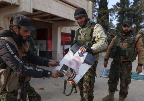 Căderea Alepului și altor orașe majore: Opoziția siriană preia controlul, regimul Assad în pericol