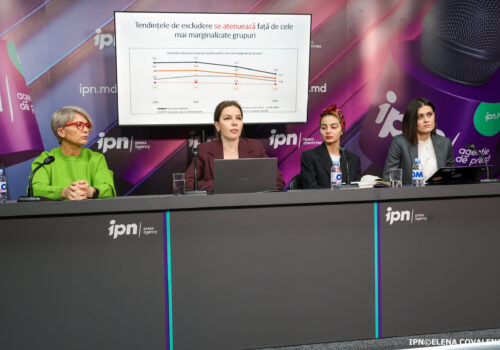 STUDIU: 85% DIN MOLDOVENI NU AR ACCEPTA O PERSOANĂ LGBT+ ÎN FAMILIE