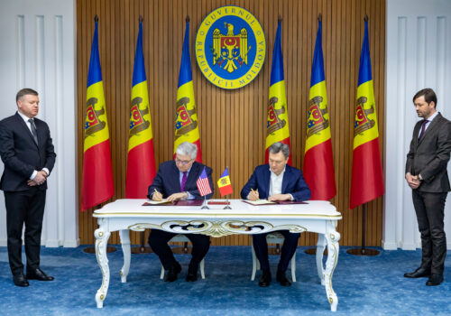 SUA ACORDĂ MOLDOVEI UN GRANT DE 1,3 MILIARDE DE LEI