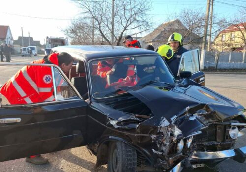 ACCIDENTE GRAVE LA ȘTEFAN VODĂ ȘI FĂLEȘTI: CINCI PERSOANE SALVATE DE ECHIPELE IGSU