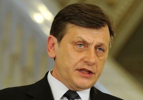 CRIN ANTONESCU REVINE ÎN POLITICĂ: CANDIDATURA SA, VALIDATĂ DE LIDERII PNL
