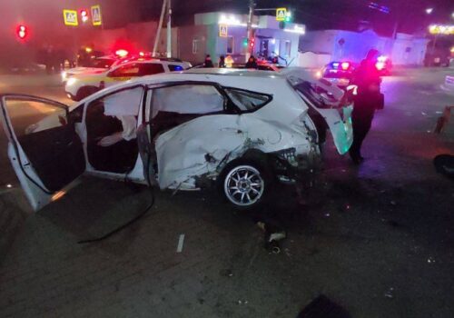 TRAGEDIE RUTIERĂ LA BĂLȚI: O FETIȚĂ DE 8 ANI A MURIT, MAMA ACESTEIA ȘI ȘOFERUL TAXIULUI SUNT RĂNIȚI