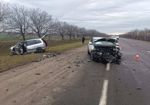 TRAGEDIE PE M-5: UN MORT ÎN URMA UNUI ACCIDENT FRONTAL